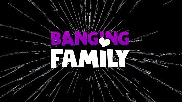 Banging Family – A Vute Tattoed StepSis Cosplay as a mechanic customer with her StepBro