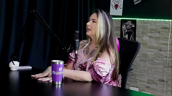 Tem fetiche em transar com uma transsexual, não tem vontade de fazer gang bang, e quando foi na casa do swing… – Raphaela Savanah (SHEER/RED) Halloween